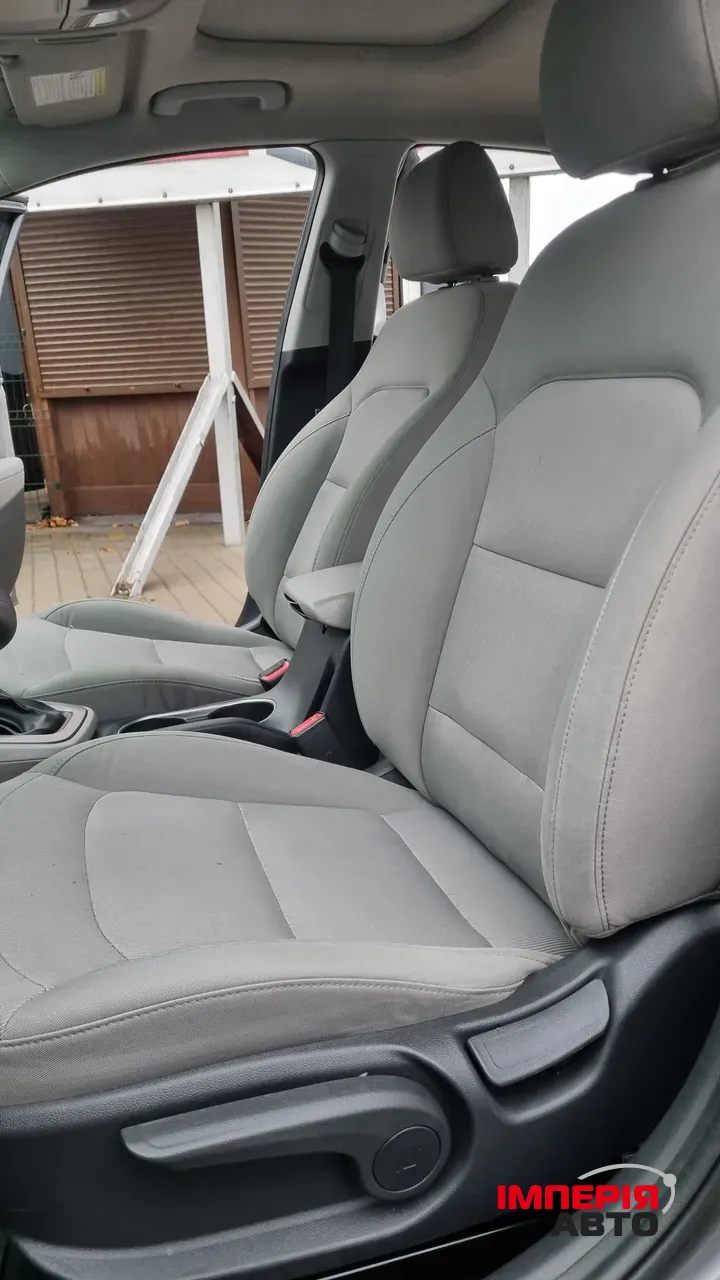 Hyundai Elantra - фото 24