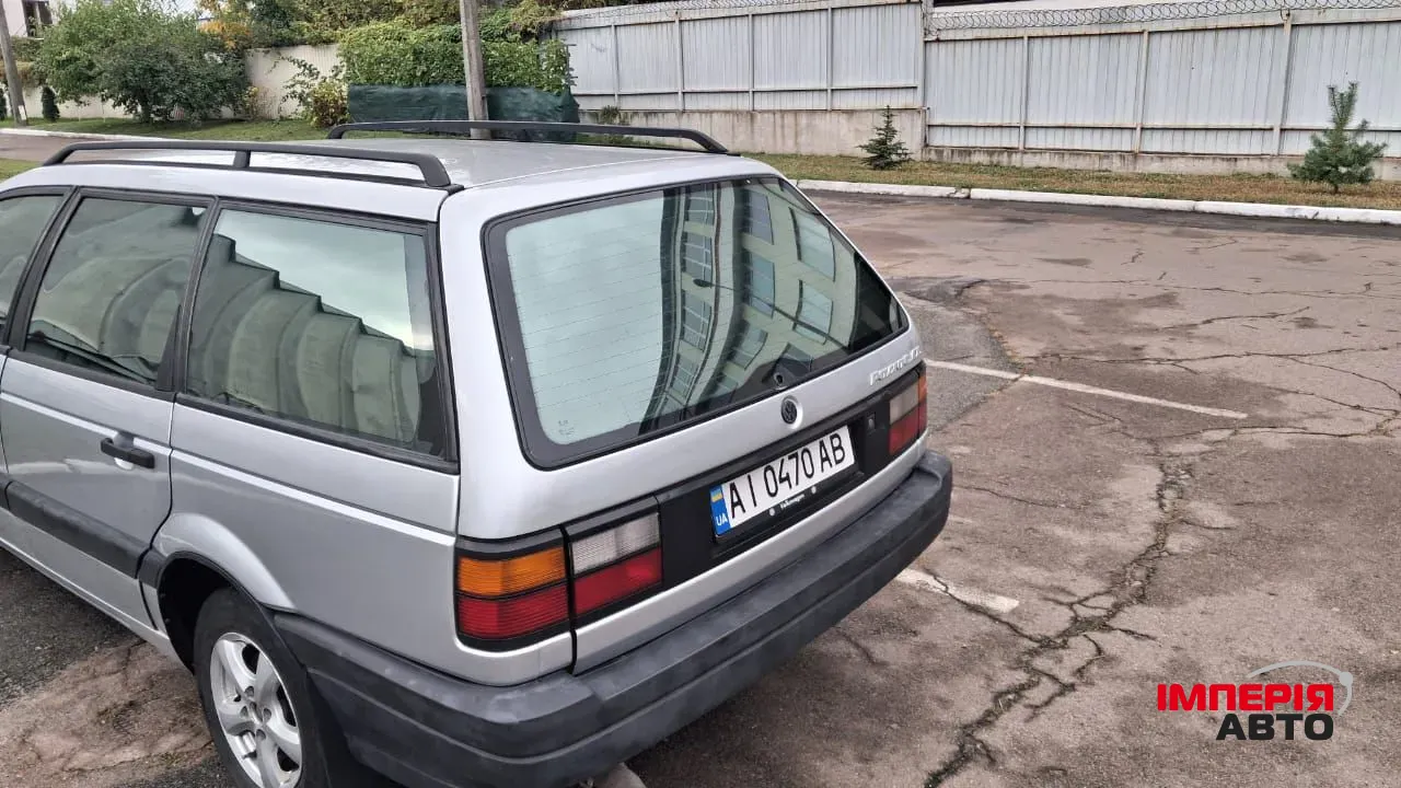 Volkswagen Passat - фото 3