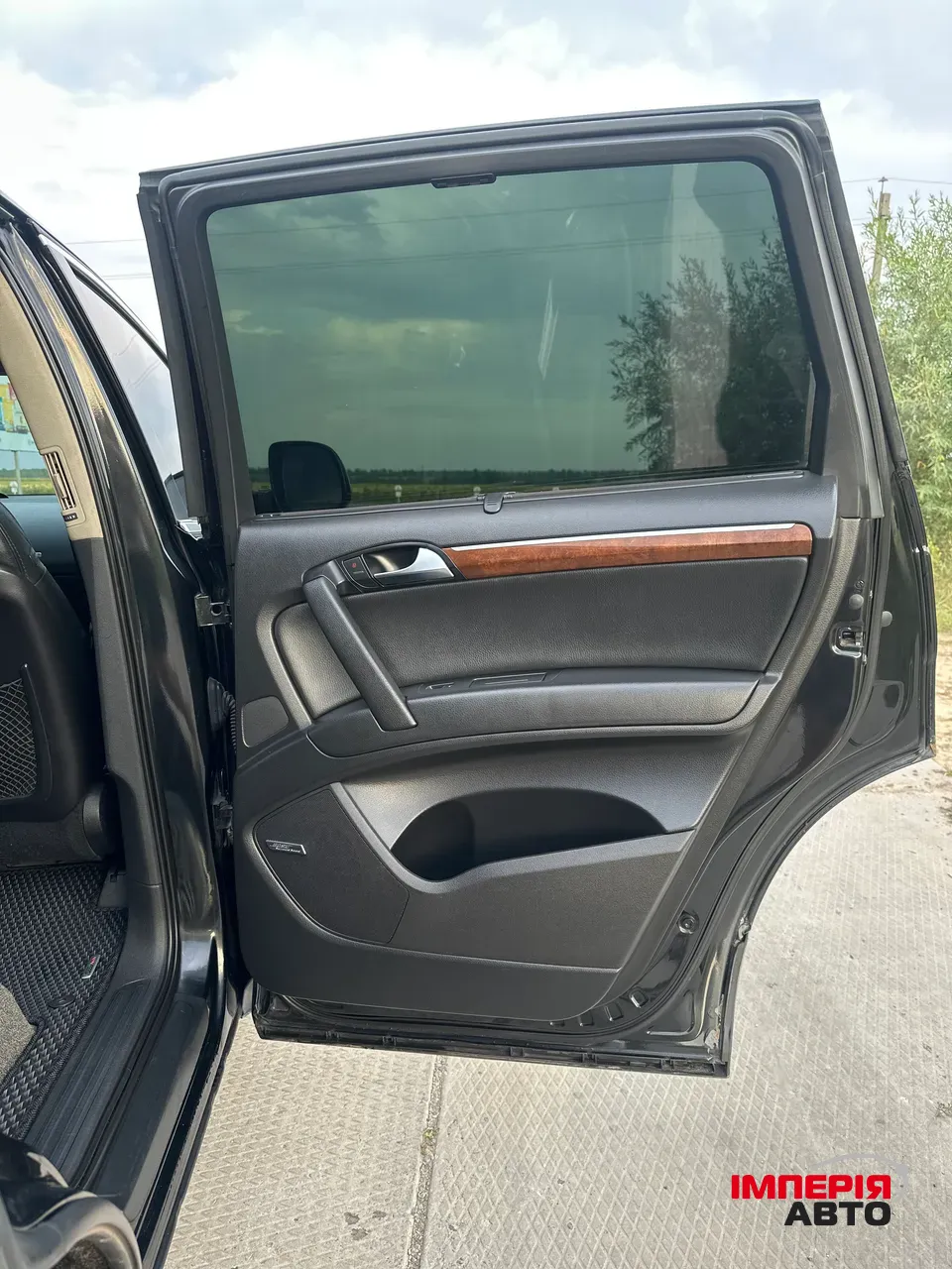 Audi Q7 - фото 16