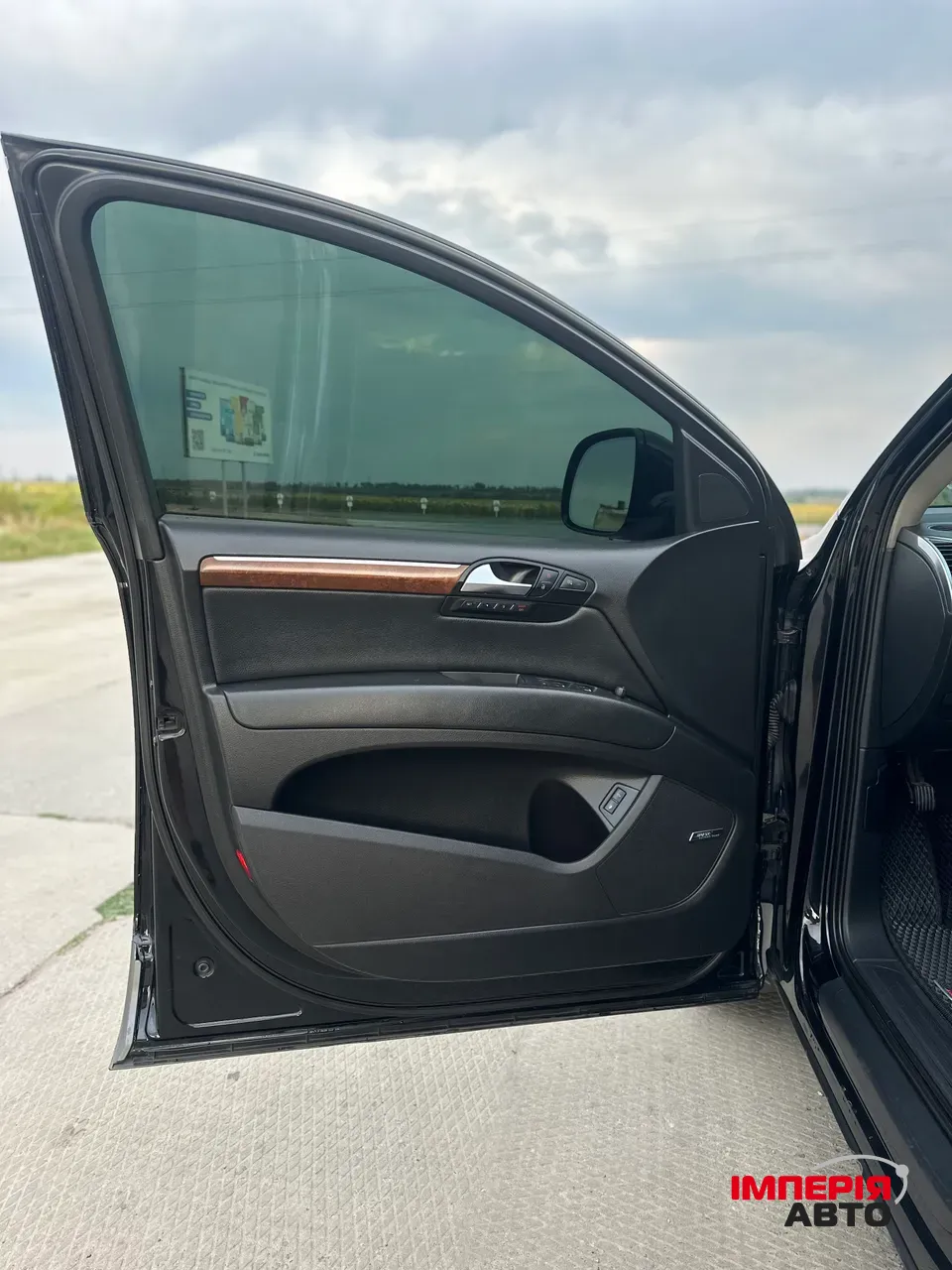 Audi Q7 - фото 13