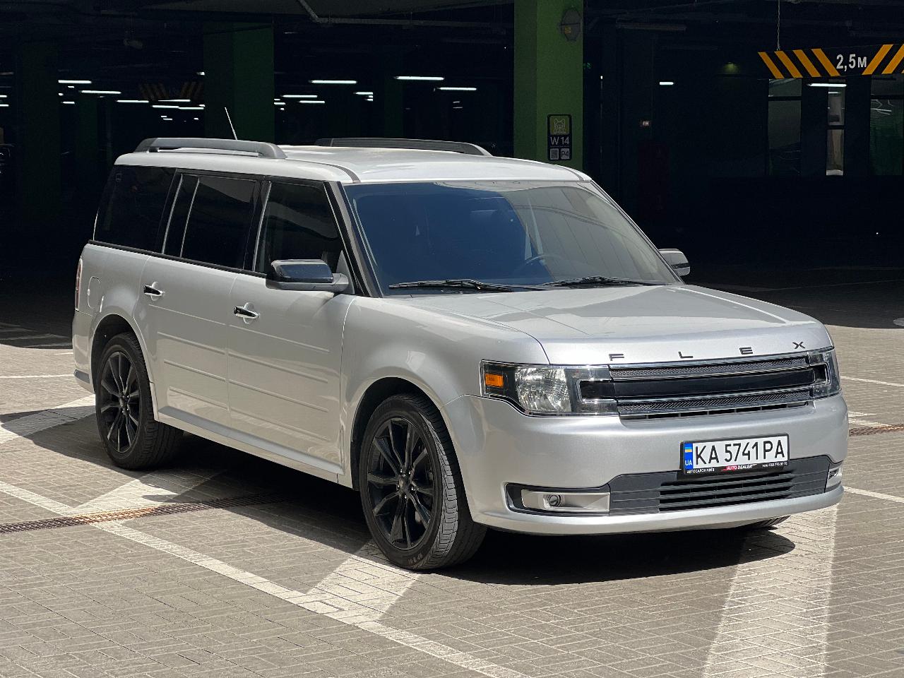Ford Flex - фото 1