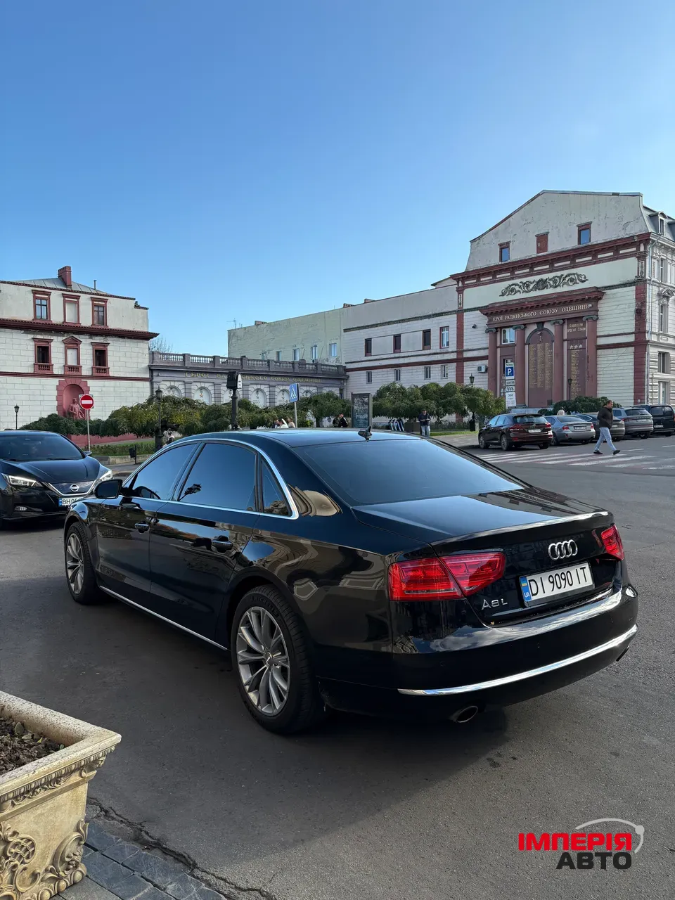 Audi A8 - фото 7