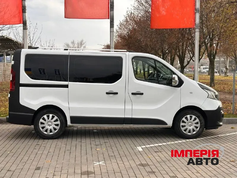 Renault Trafic - фото 5
