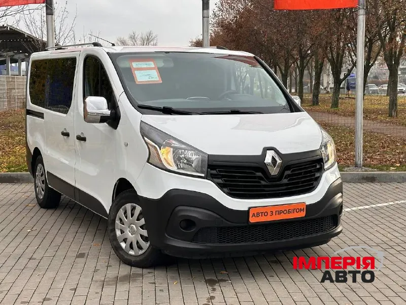 Renault Trafic - фото 3