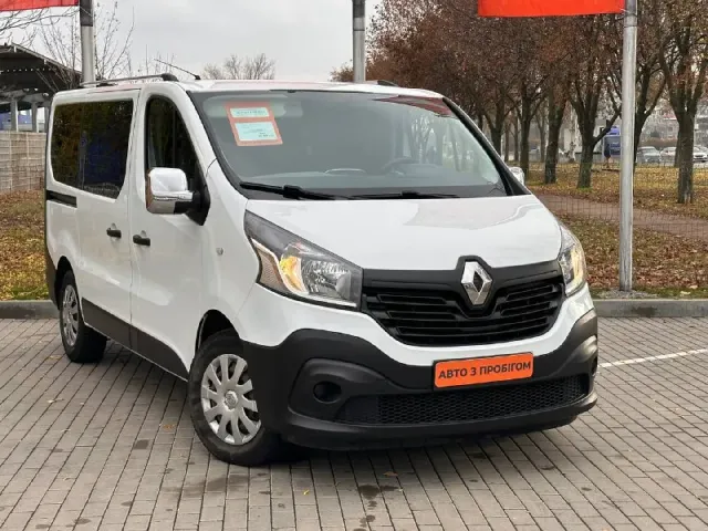 Renault Trafic - фото 3