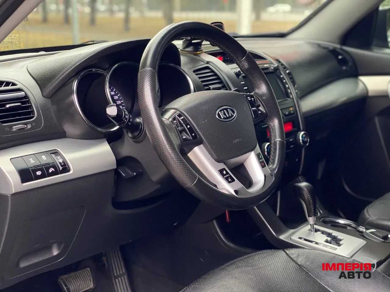 Kia Sorento - фото 9
