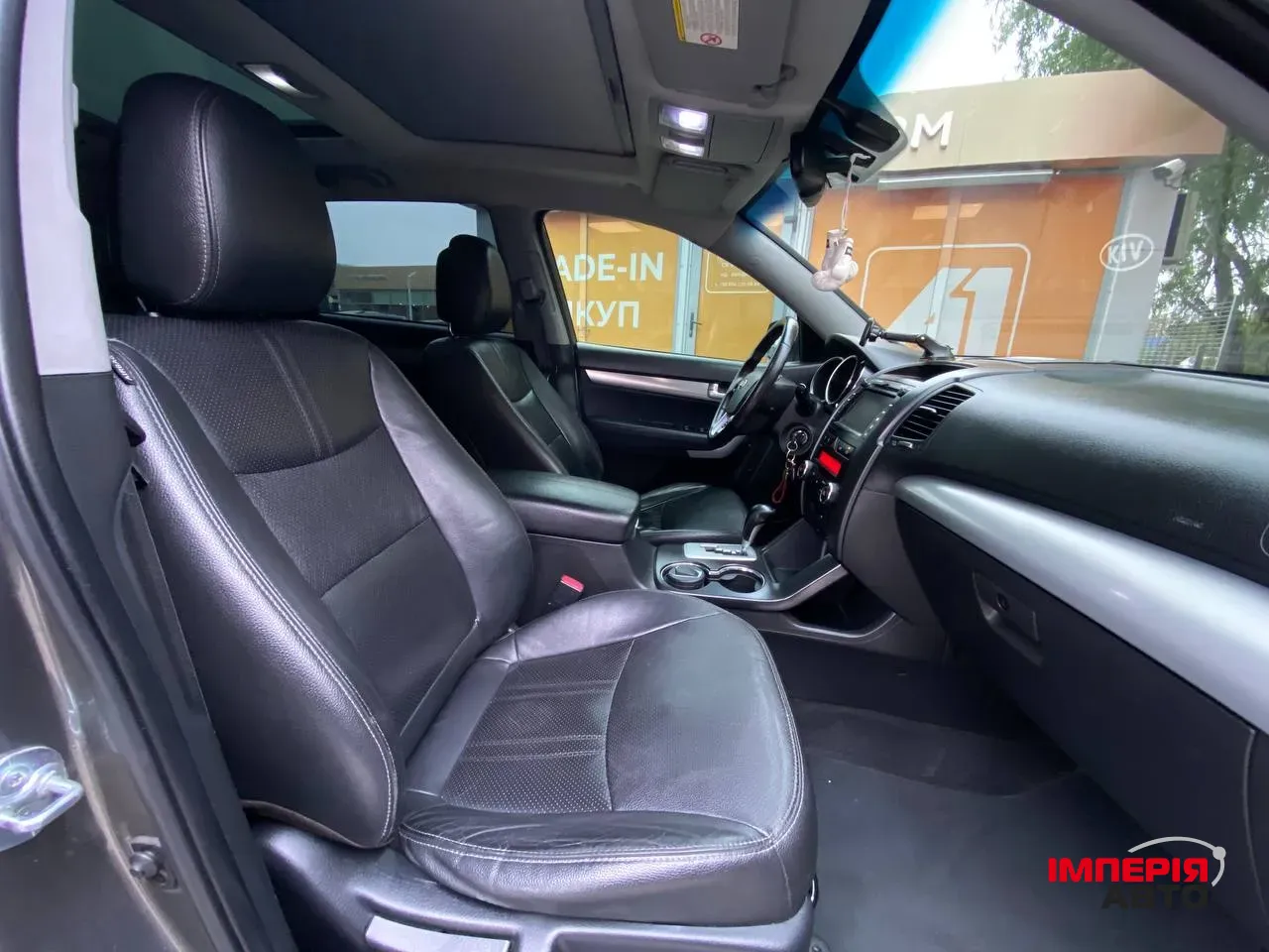 Kia Sorento - фото 12