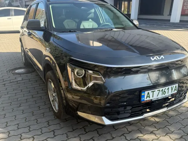 Kia Niro - фото 1