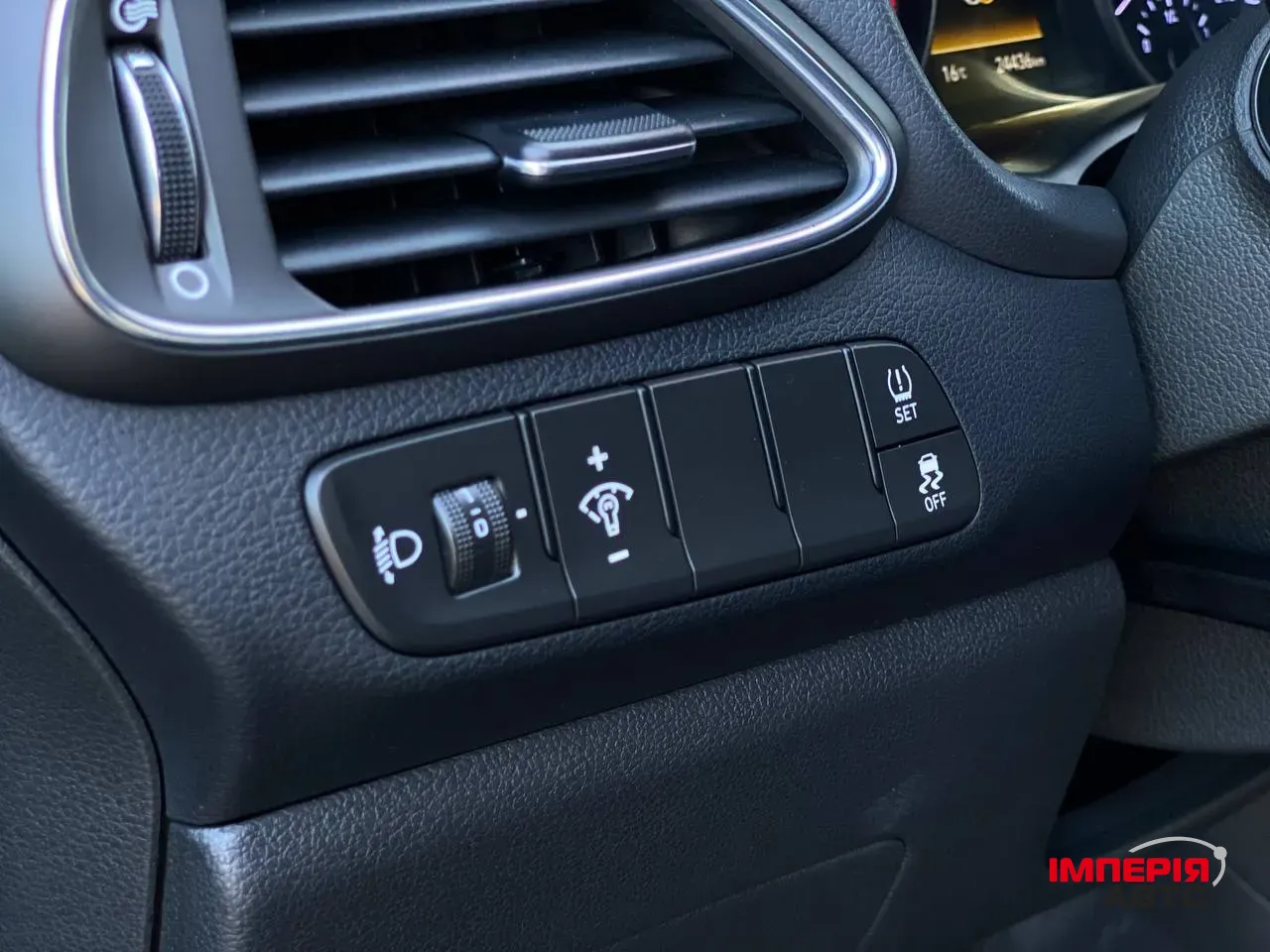 Hyundai i30 - фото 18