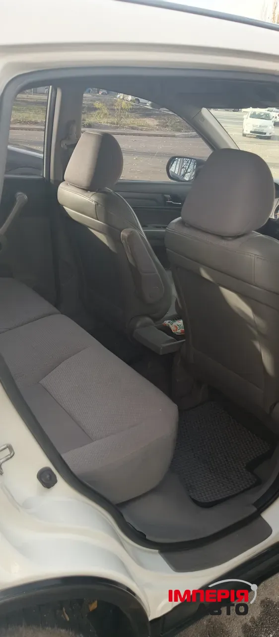 Honda CR-V - фото 11