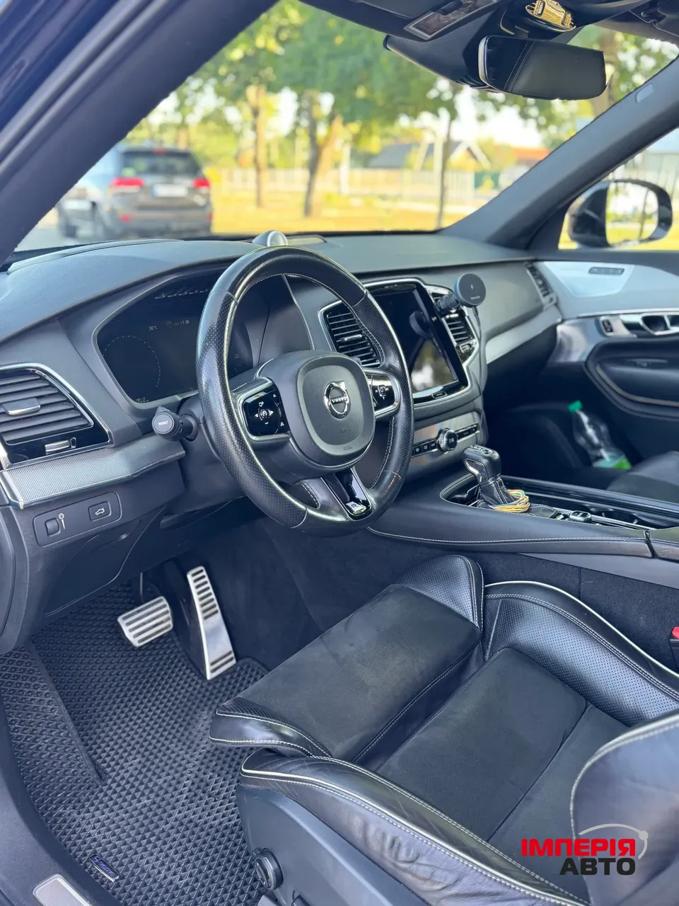 Volvo XC90 - фото 6