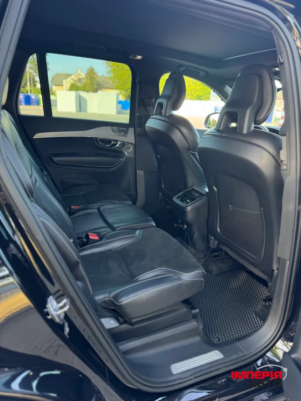 Volvo XC90 - фото 7