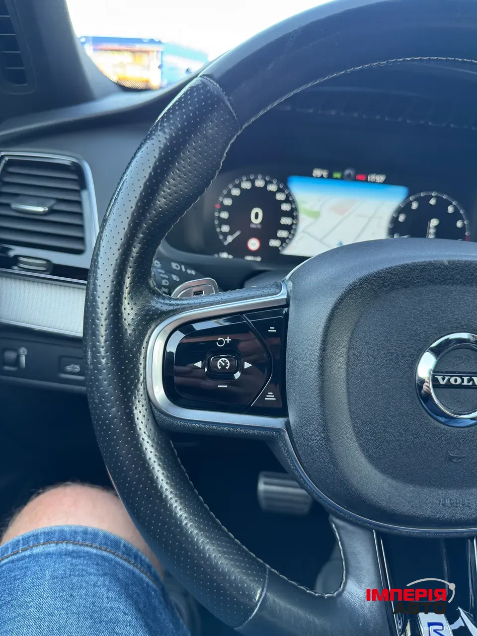 Volvo XC90 - фото 23