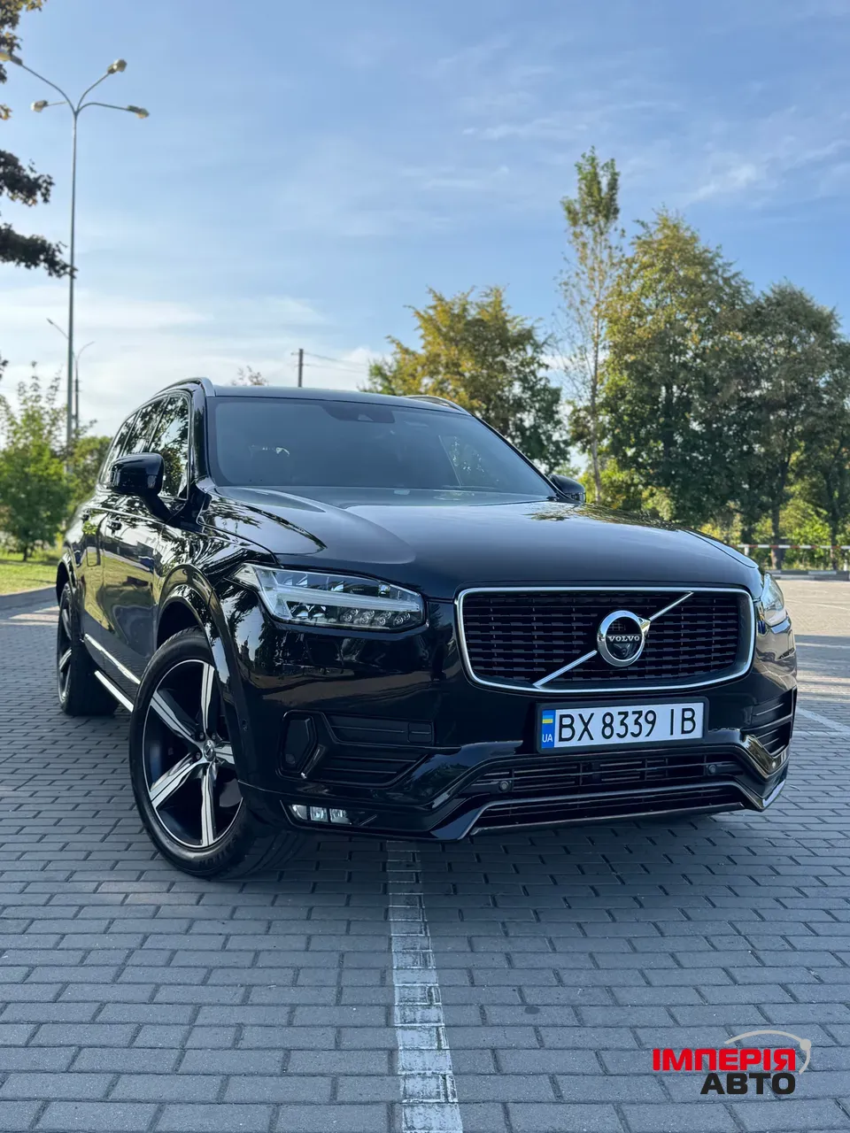Volvo XC90 - фото 1