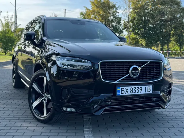 Volvo XC90 - фото 1