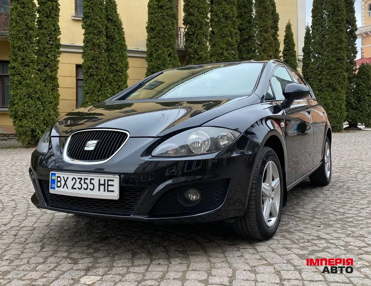 SEAT Leon - фото 1
