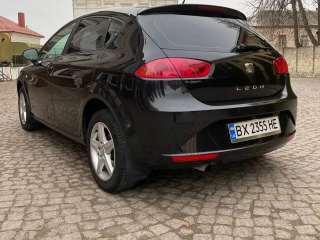 SEAT Leon - фото 4