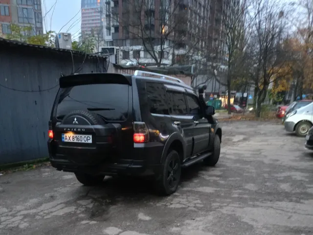 Mitsubishi Pajero - фото 5