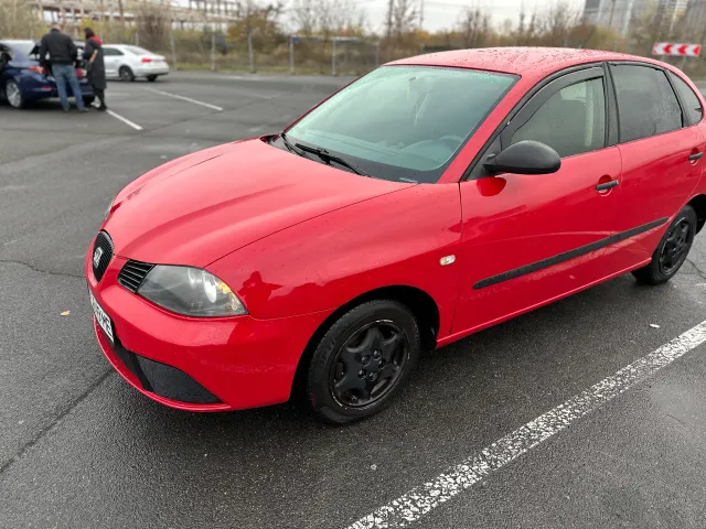 SEAT Ibiza - фото 2