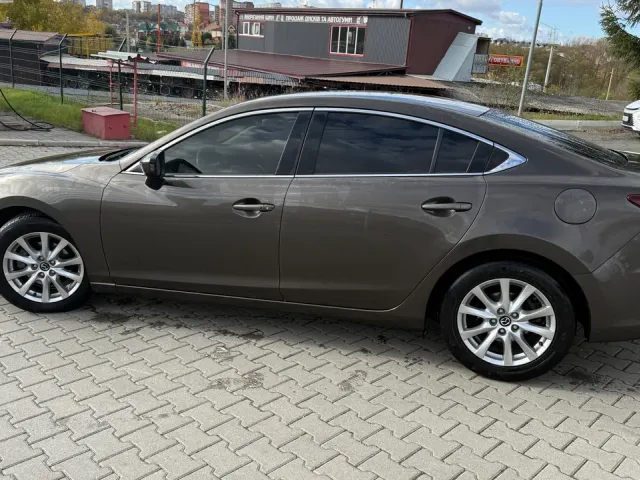 Mazda 6 - фото 5