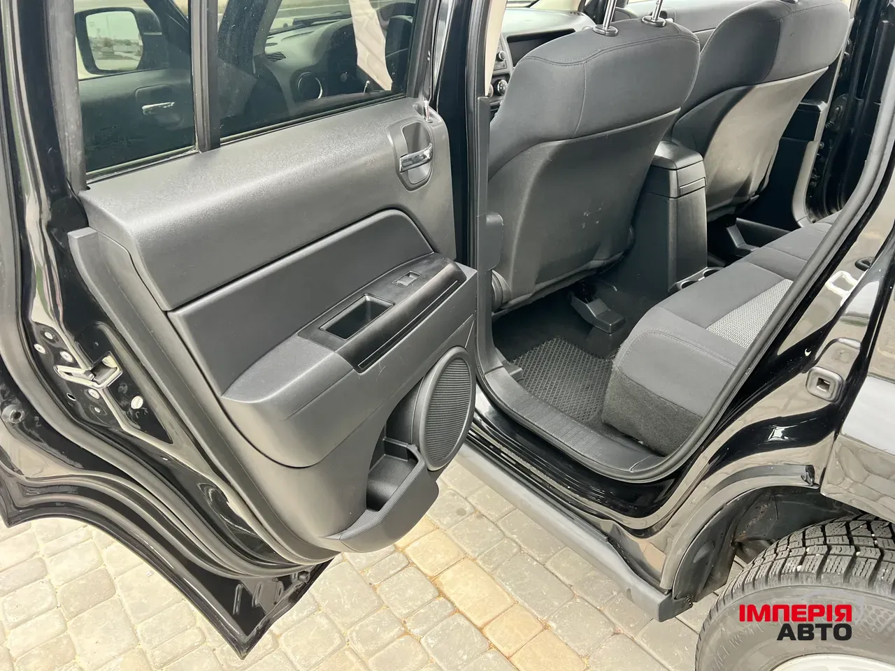 Jeep Liberty (Patriot) - фото 27