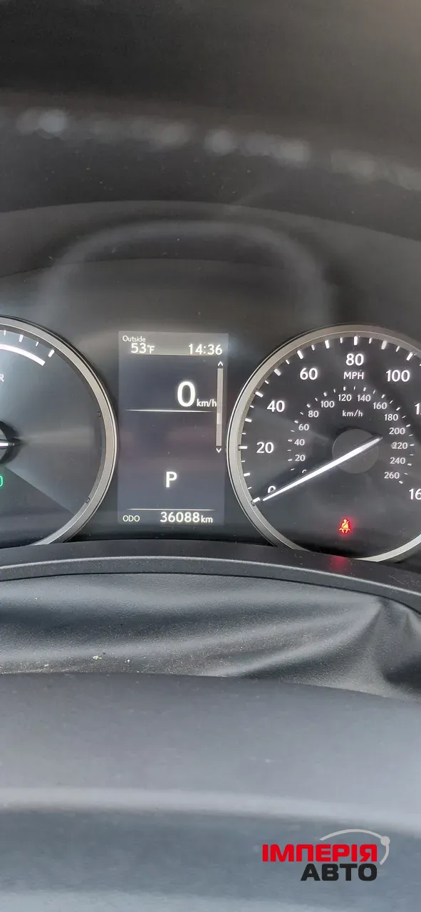 Lexus NX - фото 13