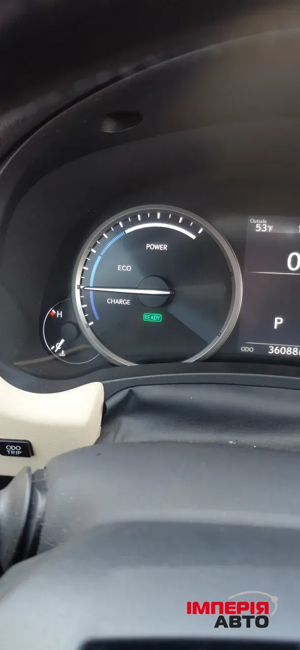 Lexus NX - фото 14