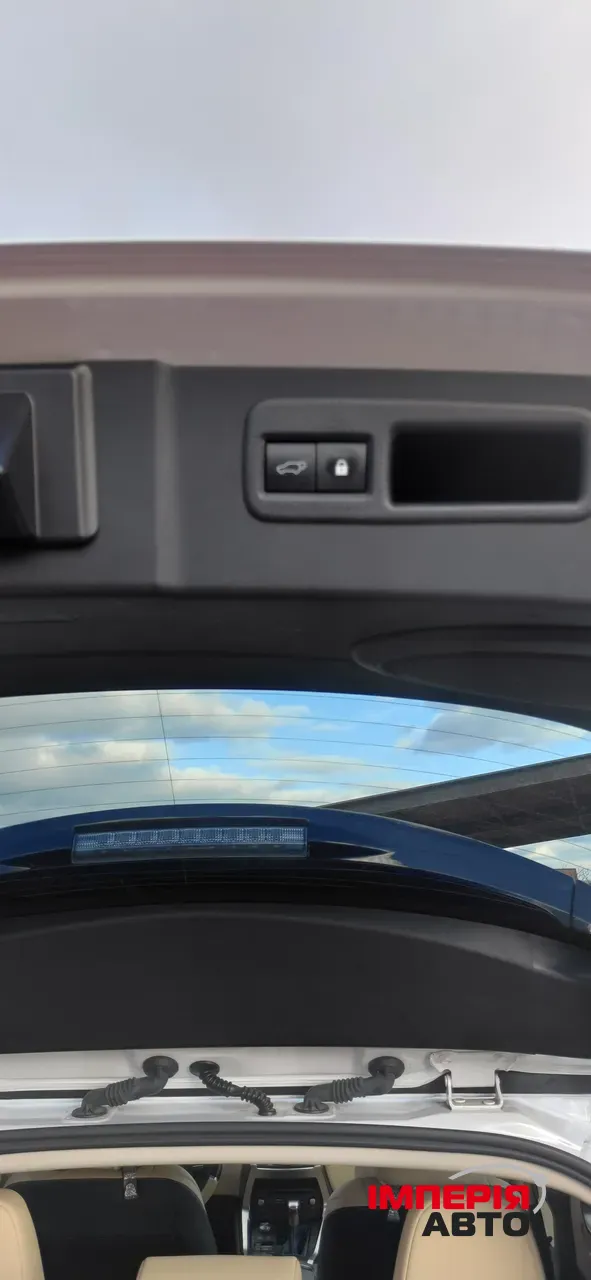 Lexus NX - фото 26