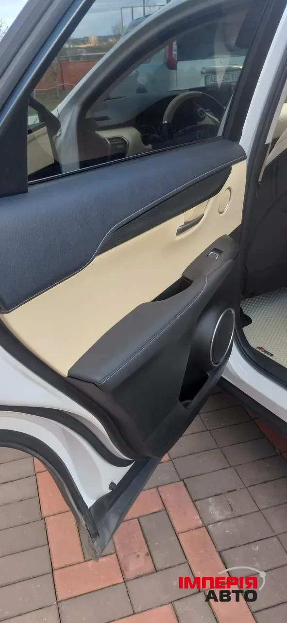 Lexus NX - фото 18