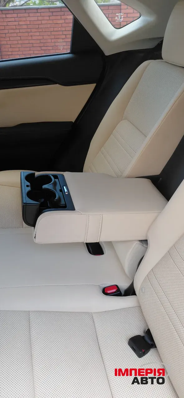 Lexus NX - фото 21