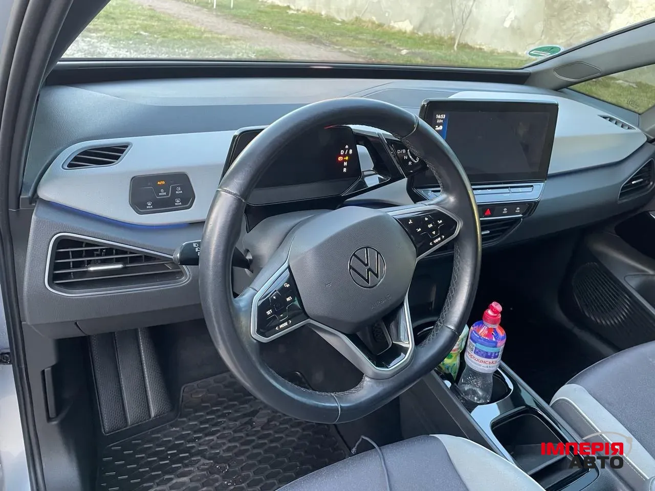 Volkswagen ID.3 - фото 2