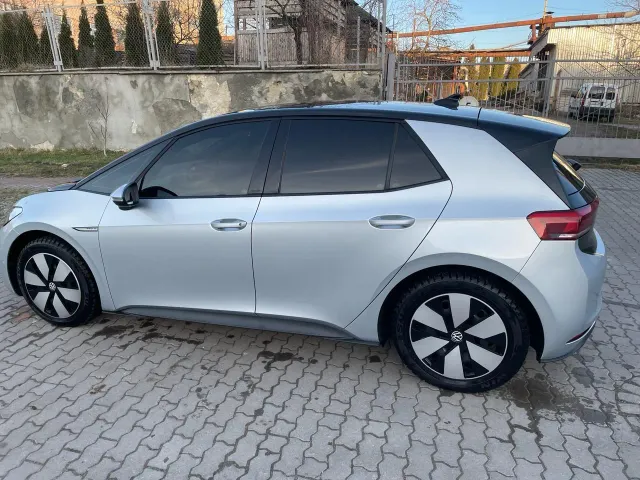 Volkswagen ID.3 - фото 3