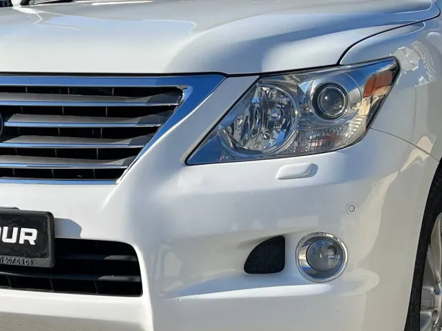 Lexus LX - фото 3