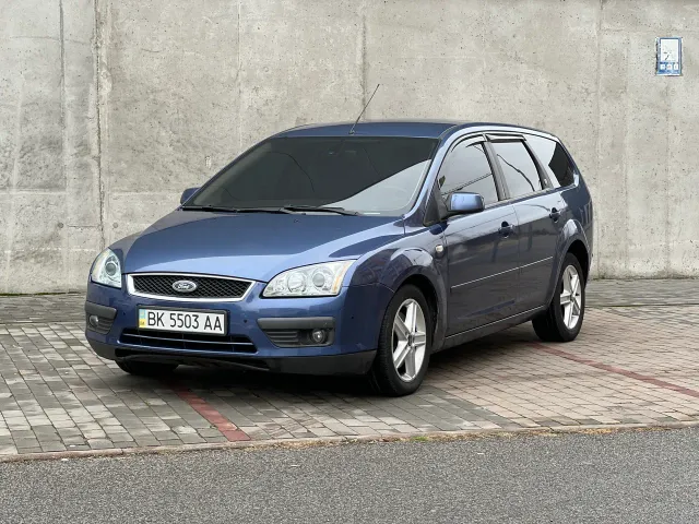 Ford Focus - фото 2