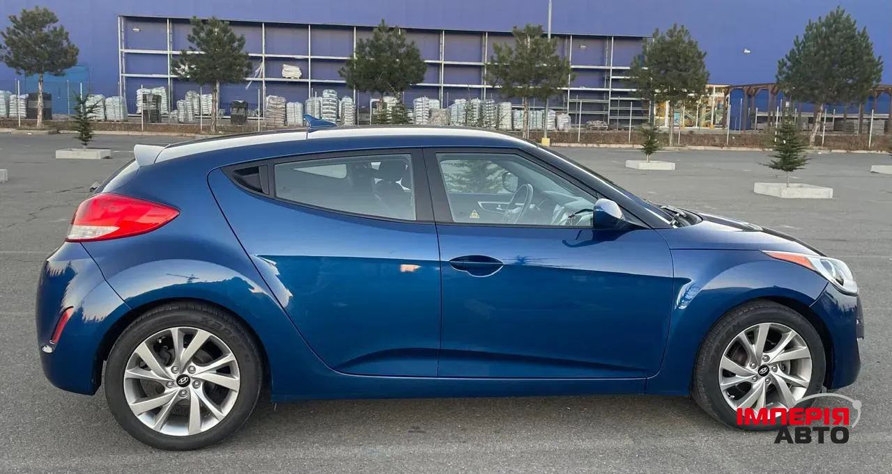 Hyundai Veloster - фото 14