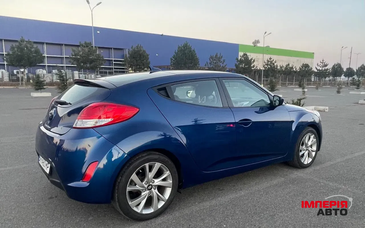 Hyundai Veloster - фото 10
