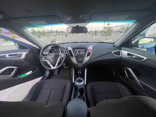 Hyundai Veloster - фото 5