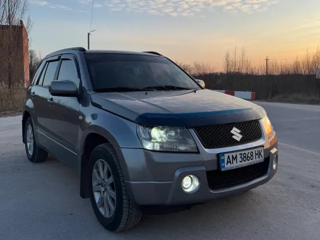 Suzuki Grand Vitara - фото 1