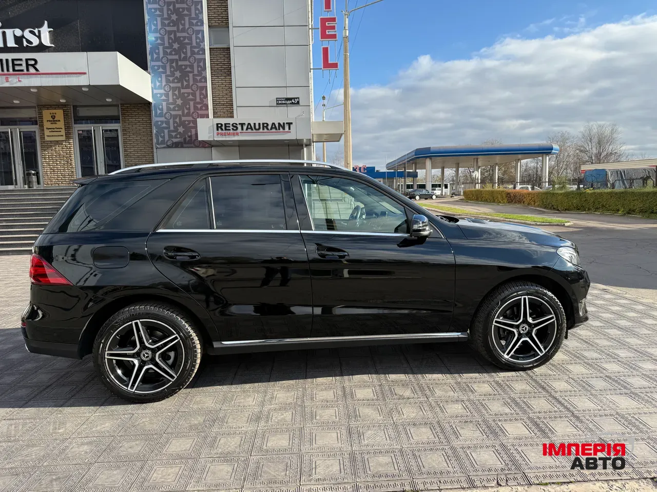 Mercedes-Benz GLE - фото 3
