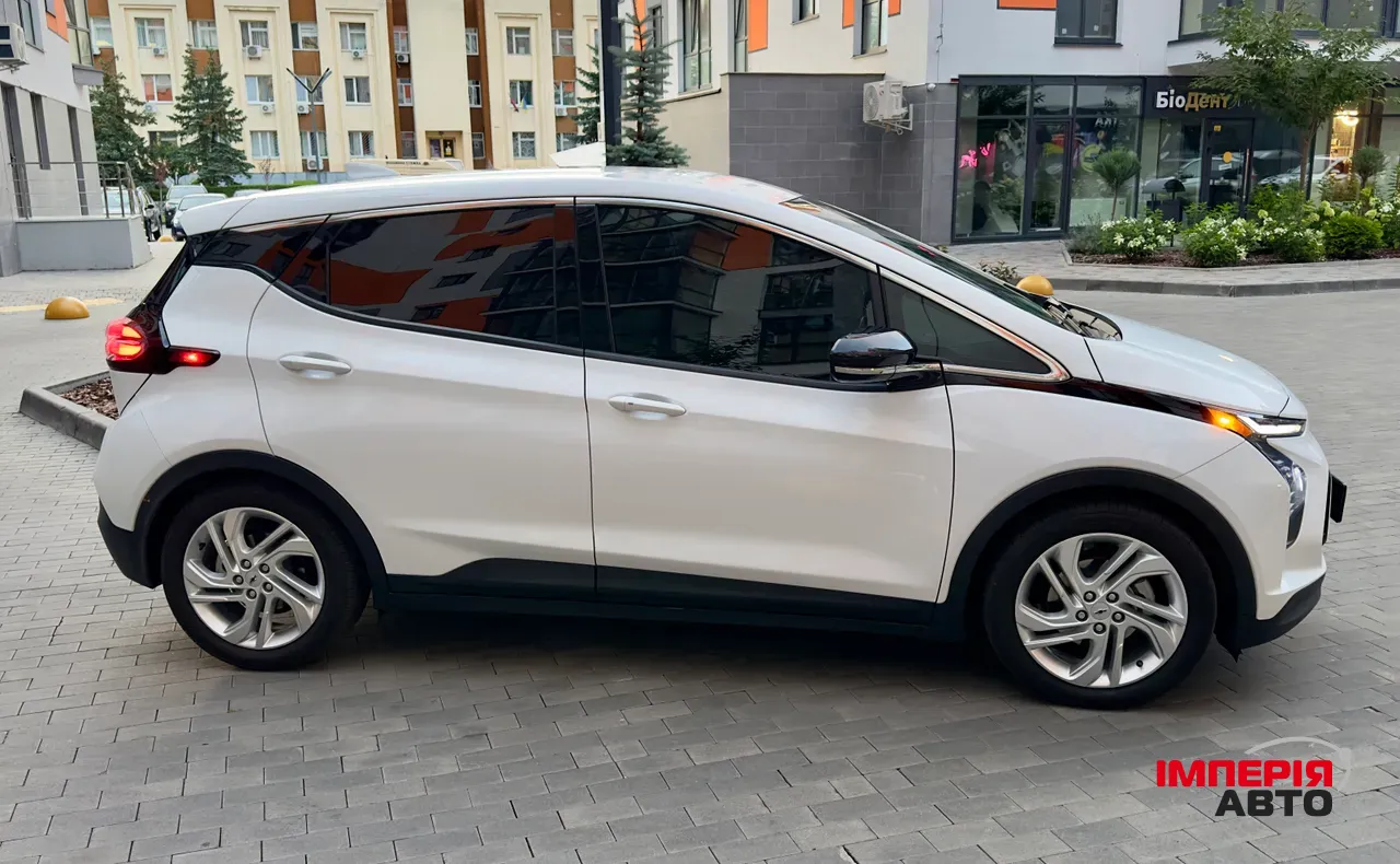 Chevrolet Bolt - фото 18