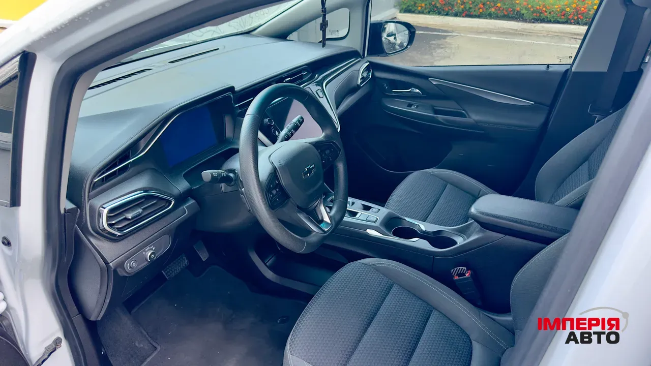 Chevrolet Bolt - фото 13