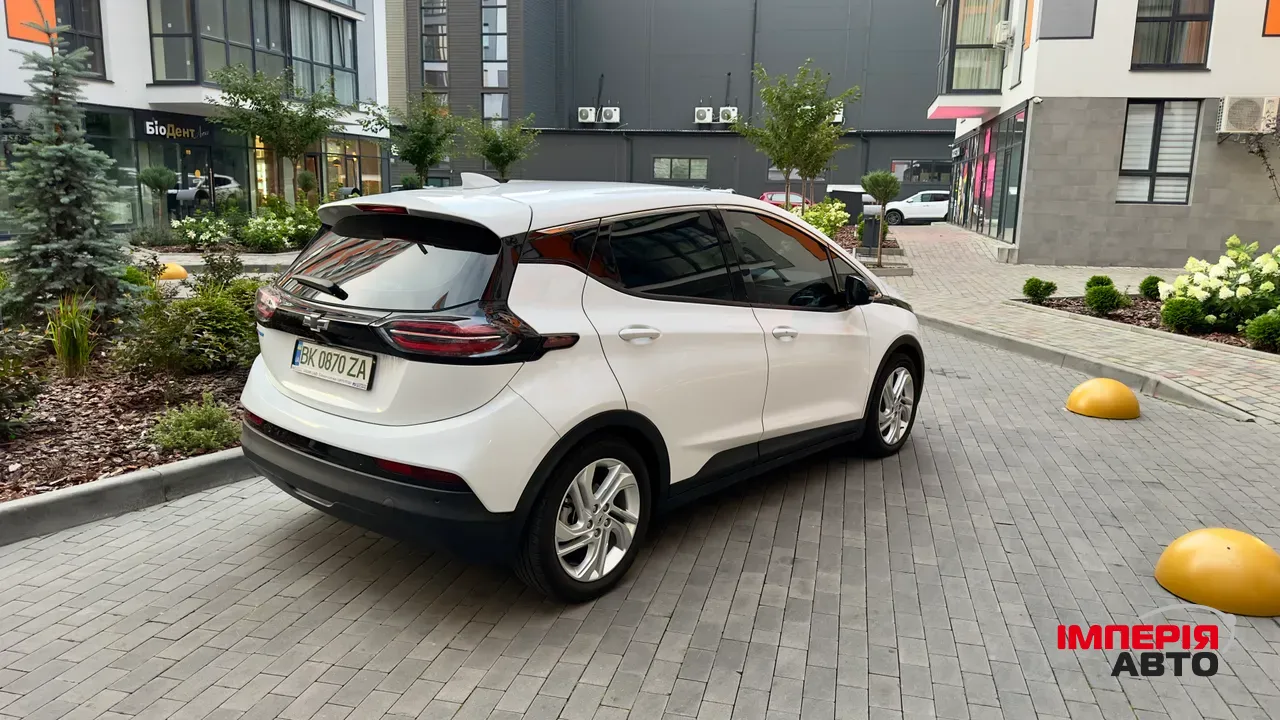 Chevrolet Bolt - фото 10