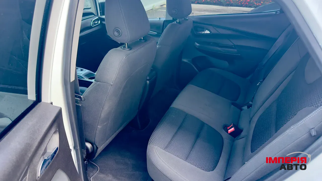 Chevrolet Bolt - фото 14