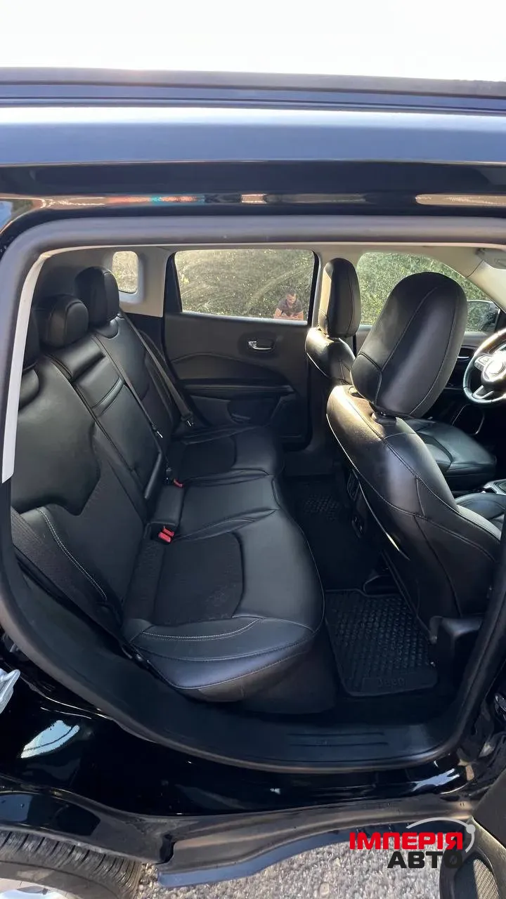 Jeep Compass - фото 11