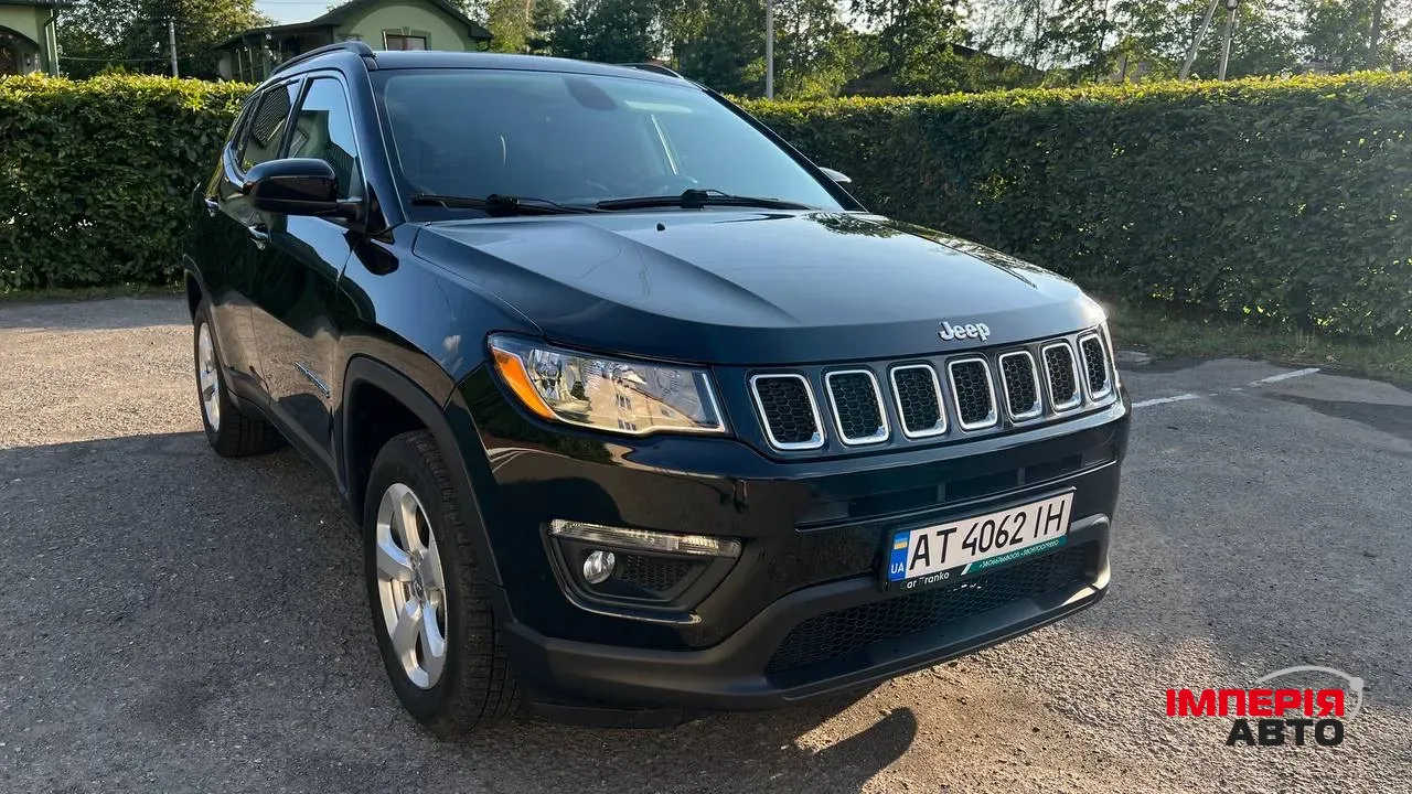 Jeep Compass - фото 1