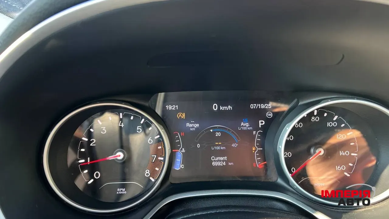 Jeep Compass - фото 16