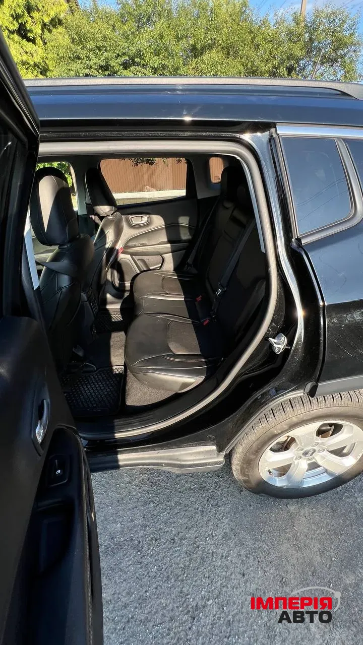 Jeep Compass - фото 10