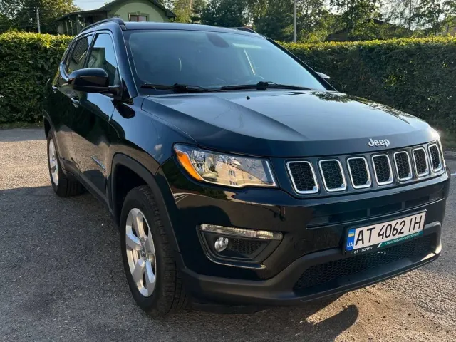Jeep Compass - фото 1