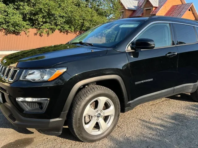 Jeep Compass - фото 3