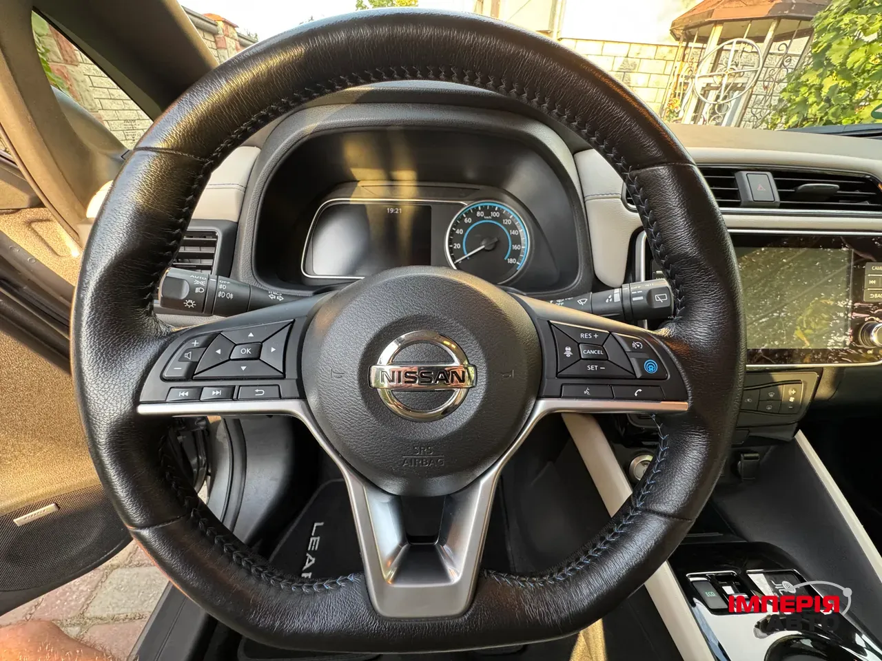 Nissan Leaf - фото 14